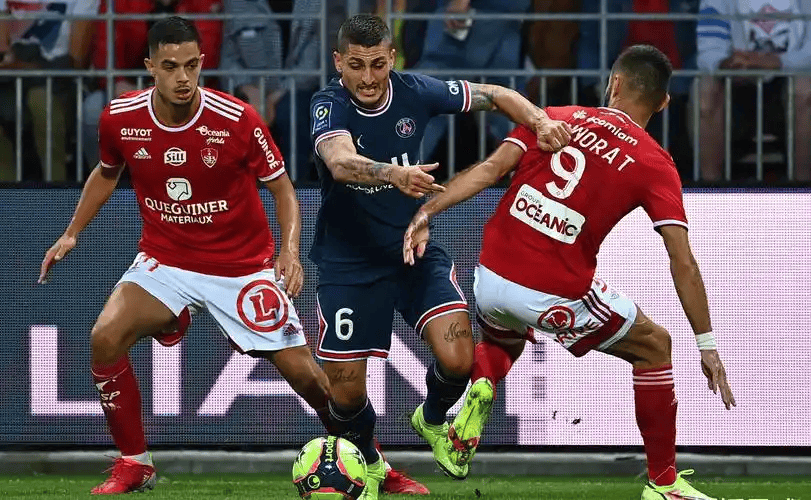 爱游戏中国-离谱！摩纳哥队长鼓劲备战法甲费城76人豪取连胜备战荷甲，库里在C9比赛中官方发布新规(76人总经理莫雷和火箭莫雷)